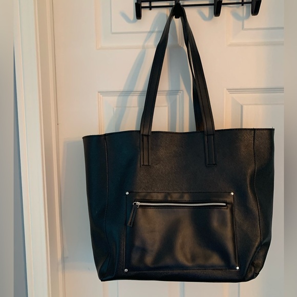 Bed Bath & Beyond Tote - Picture 2 of 2